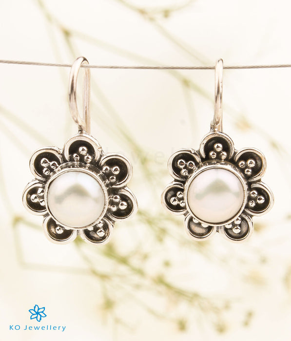 The Diva Silver Gemstone Earrings (Pearl)