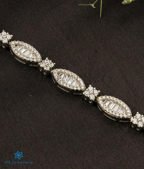 The Velora Silver Bracelet