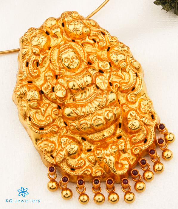 The Dharini Nakkasi Silver Lakshmi Pendant (Thin Chain)