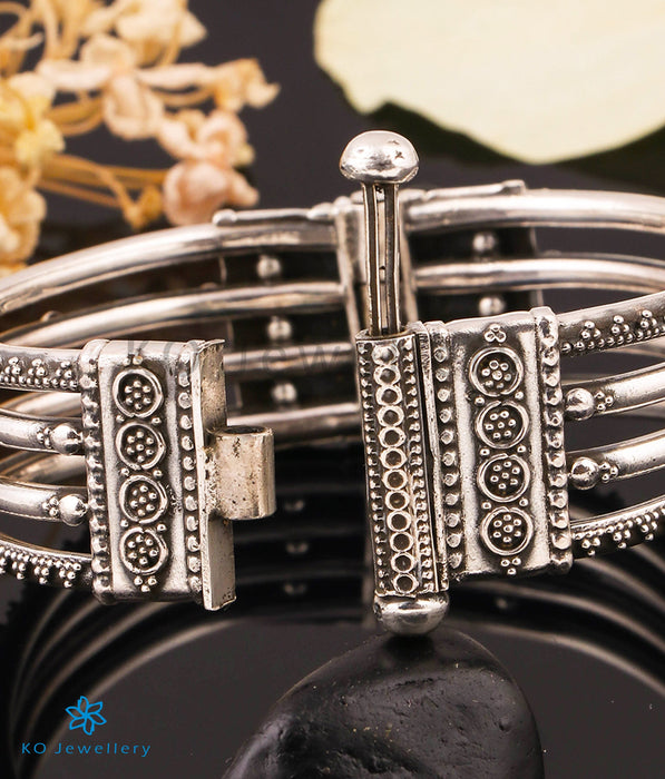The Darsh Antique Silver Bracelet(4 layers/Size 2.2/2.4)
