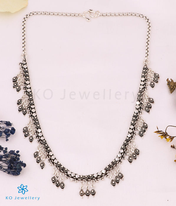 The Nysa Silver Antique Necklace