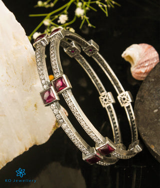 The Deeksha Silver Kempu Bangle (Oxidised/Size 2.2/2.6/2.8)