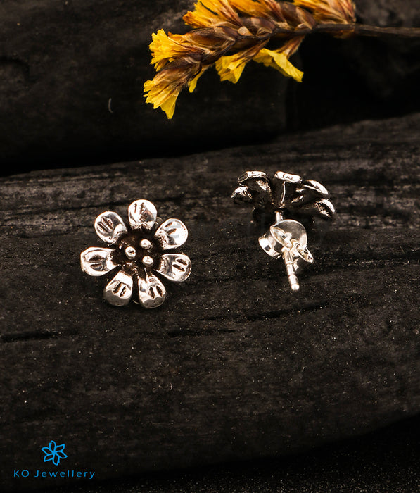 The Carnation Silver Earstuds