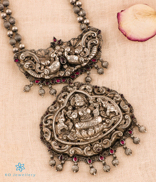 The Deepta Lakshmi Silver Nakkasi Chain Necklace