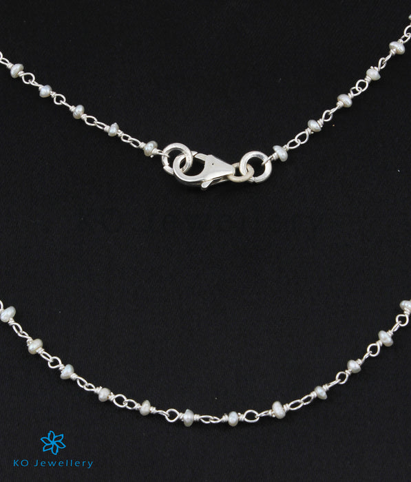The Megh Silver Pearl Anklets (Bright Silver)