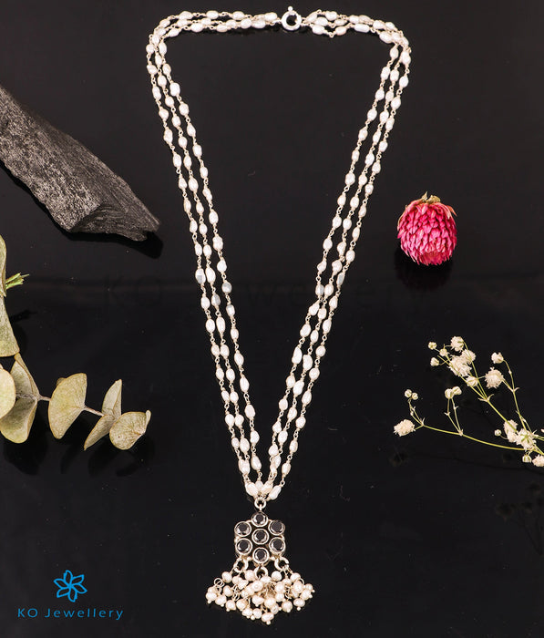 The Nirguna Silver Pearl Necklace