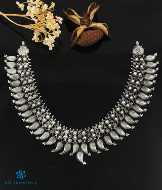 The Mukta Silver Pearl Necklace (Oxidised)