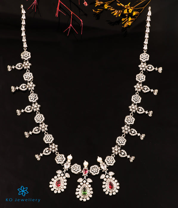 The Uttarah Silver Necklace (Bright Silver)