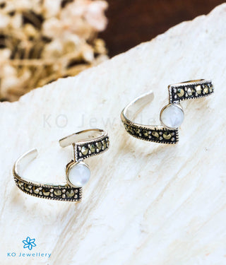 Swish Silver Marcasite Toe-Rings (white)