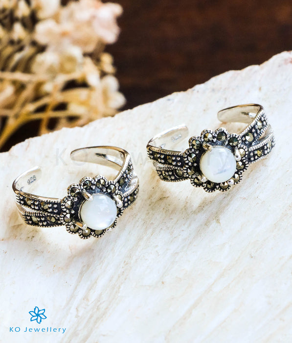 The Floral Sparkle Silver Marcasite Toe-Rings (White)