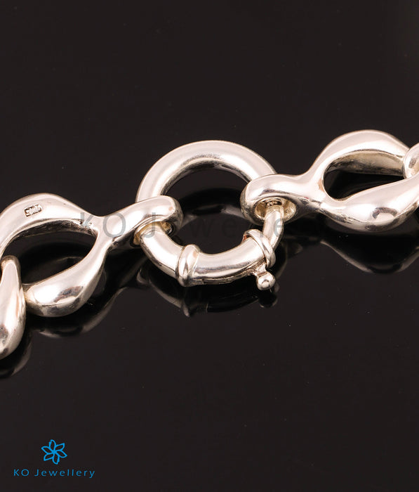 The Interlinked Silver Chain