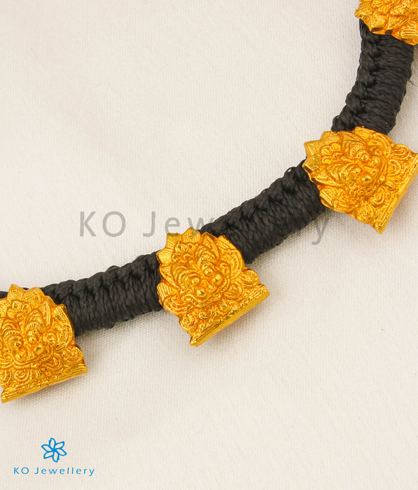 The Kirtimukha Silver Thread Necklace