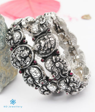 The Sindhura Silver Lakshmi Peacock Bracelet (Oxidised/Size 2.2/2.4/2.6/2.8)