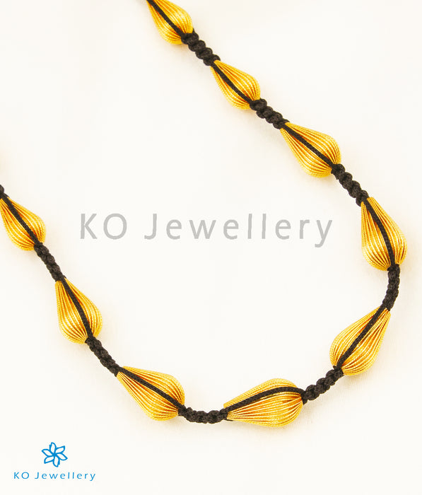 The Naveli Silver Thread Necklace (Black/big)