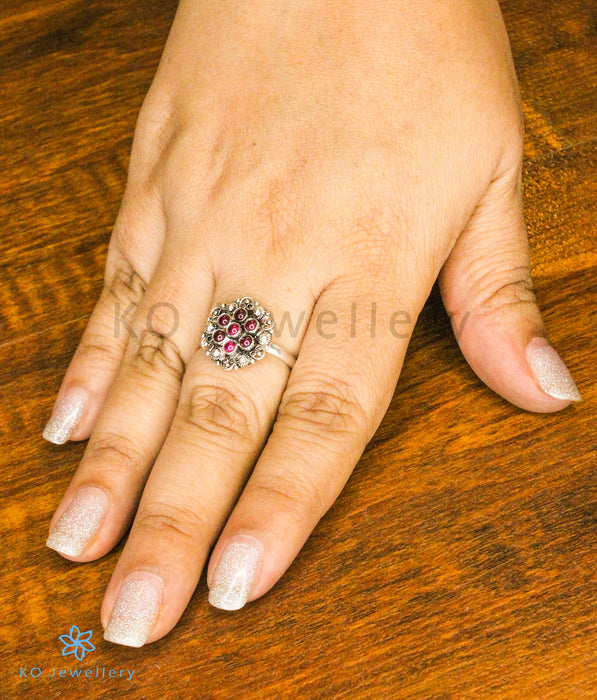 The Arini Kemp Silver Finger Ring (Oxidised)
