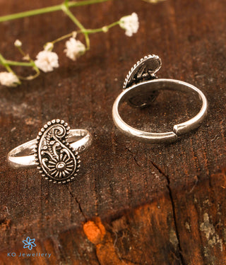 The Pretty Paisley Silver Toe-Rings