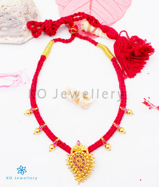 The Amravana Silver Paisley Ornate Thread Necklace (Red)