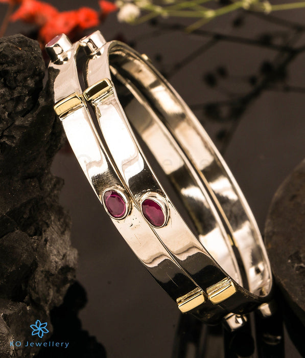 The Udvaya Silver Gemstone Bangle (Size 2.6)