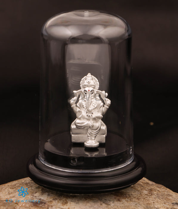 The Kaveesh 999 Pure Silver Ganesha Idol