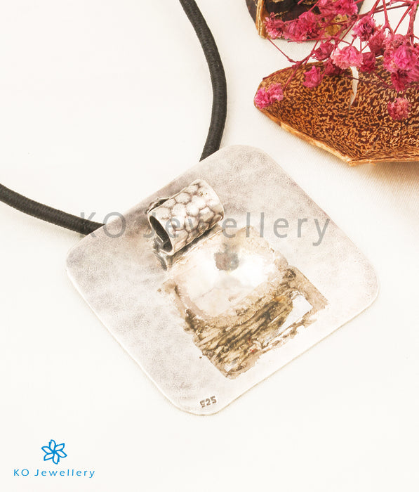 The Hammered Silver Antique Pendant