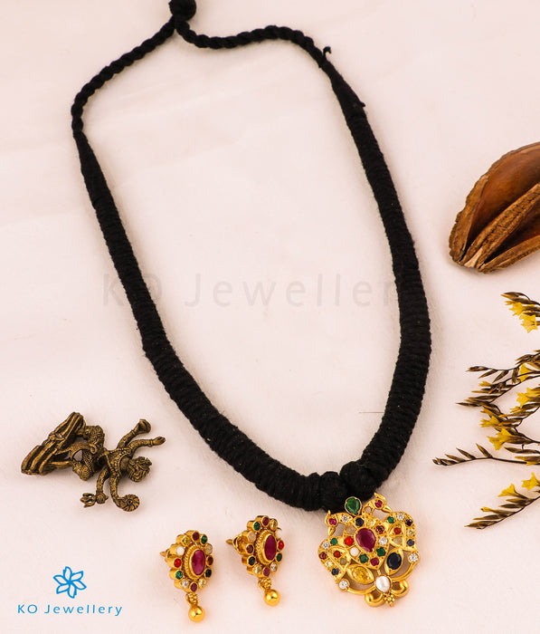 The Avahati Silver Thread Necklace (Black)