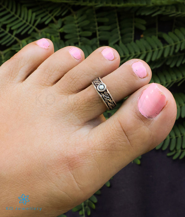 The Mohini Silver Toe-Rings (Pearl)