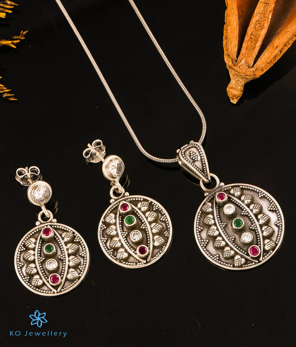 The Bhuvan Silver Gemstone Pendant Set (Red/Green)