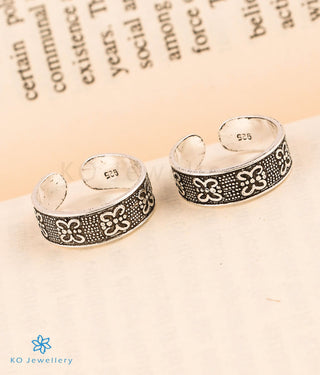 Enchanting Silver Toe-Rings