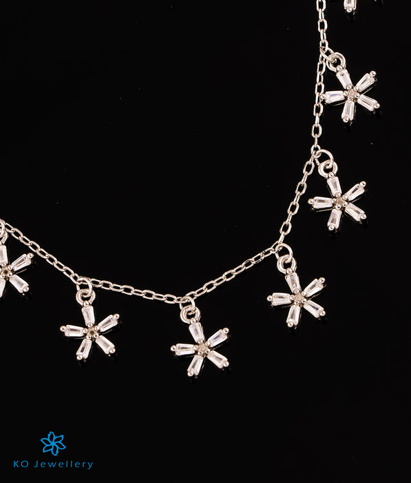 The Star Sparkle Silver Necklace
