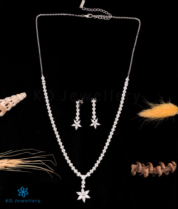 The Yadhvi Silver Necklace Set
