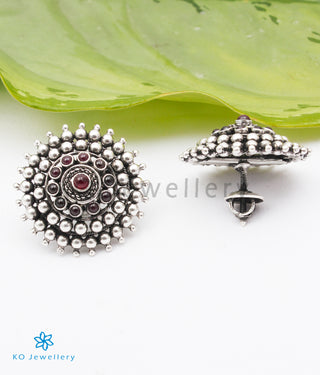 The Aditi Silver Ear-studs (Oxidised)