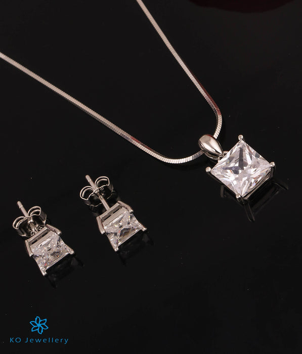 The Knox Solitaire Silver Pendant Set