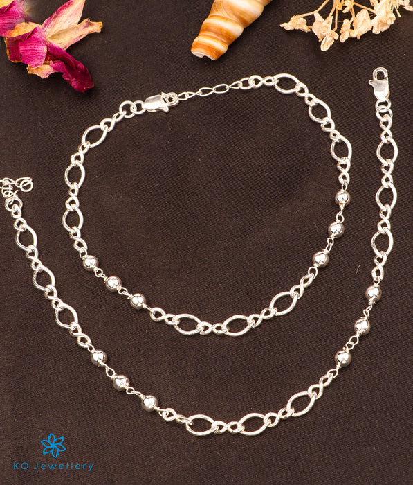 The Darika Silver Anklets