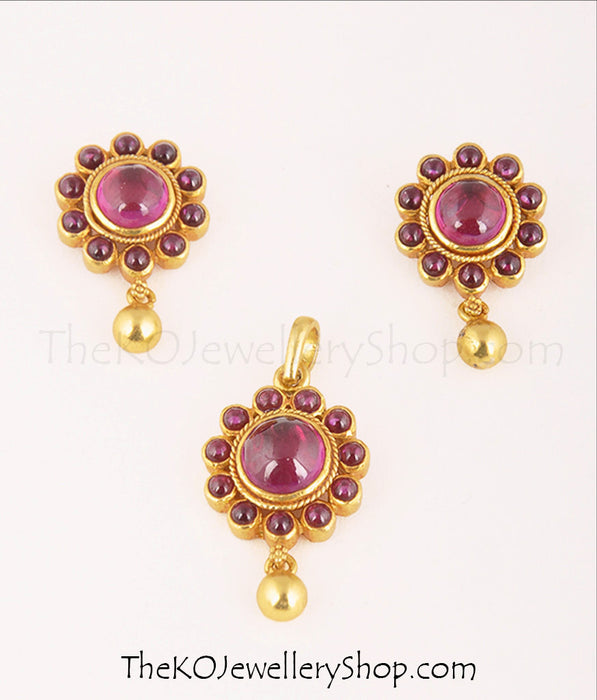 Gold dipped South Indian antique jewellery pendant set