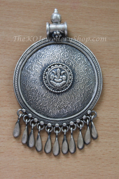 Indian antique silver jewellery for women 