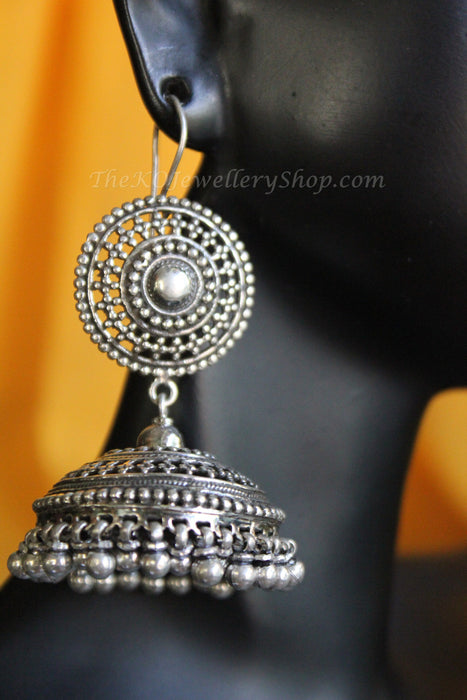 Jal pattern handcrafted silver jhumka shop online 