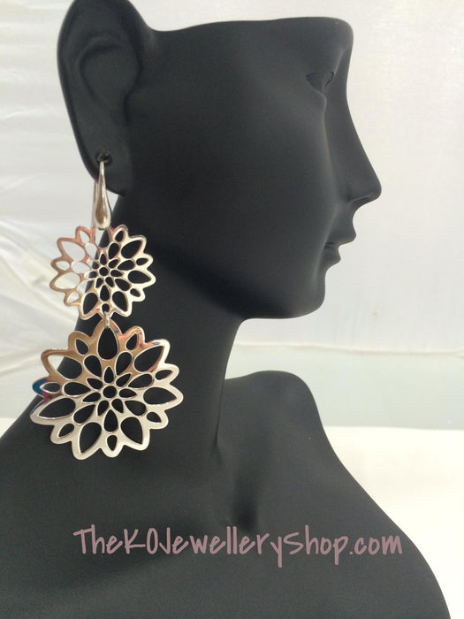Elegant stylish sterling silver earring shop online