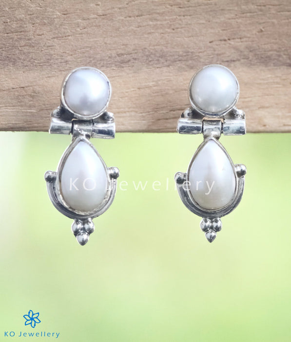 The Sia Silver Gemstone Earrings (Pearl)