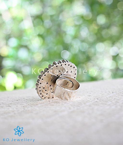 The Pramud Silver Finger-Ring