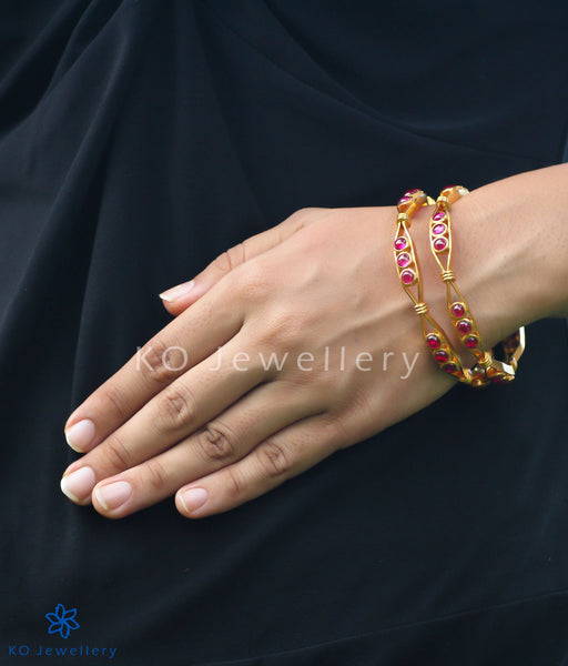 Handcrafted temple jewellery bangles