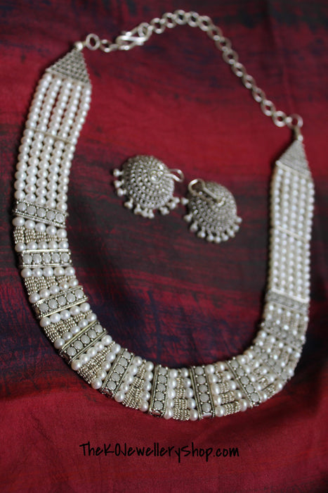 The Silver Shwetha Necklace Set - KO Jewellery